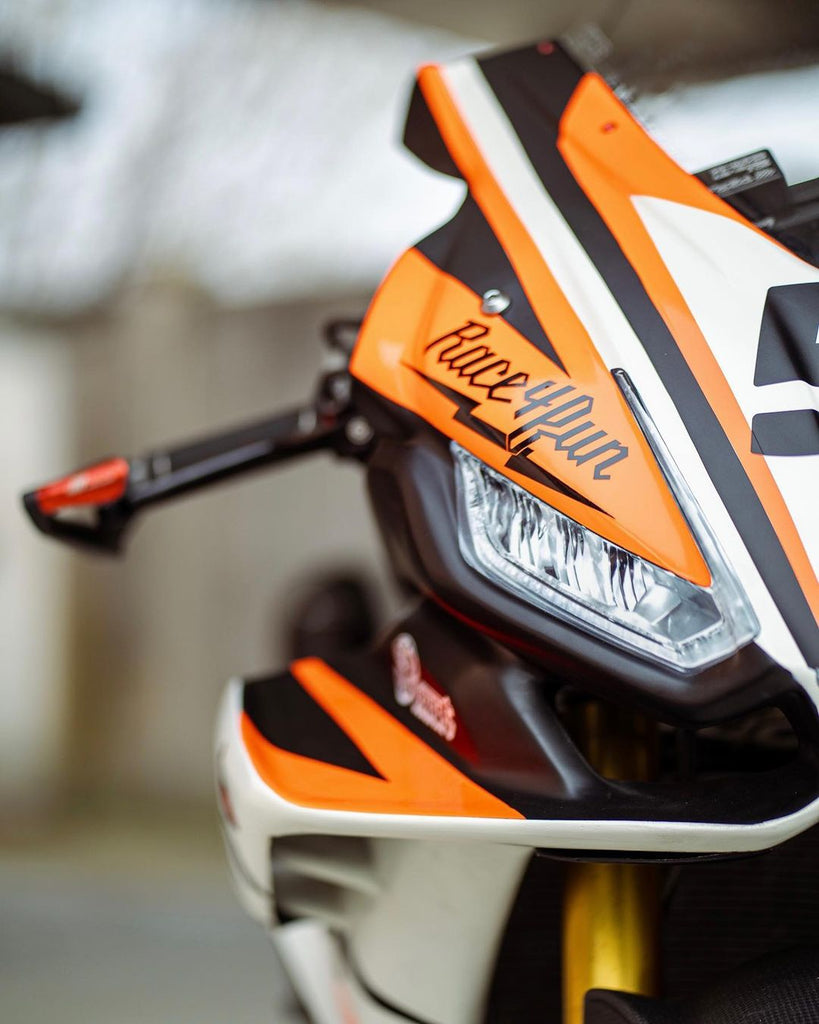 Aprilia RSV4 / Tuono V4 2021+ WSBK Style Headlight Decals – Glossy Vinyl – Czech Republic